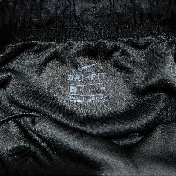 Nike Dri-Fit | Women | Black Athletic Running Shorts | Extra Small - Picture 7 of 10